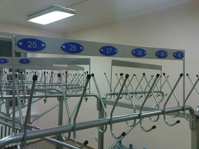 готовые шильды в гардеробе